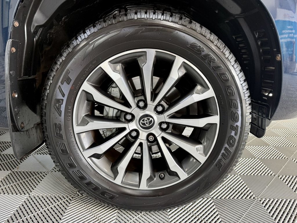 Used Toyota Land Cruiser 2019 for sale - 76430121: Photo 12