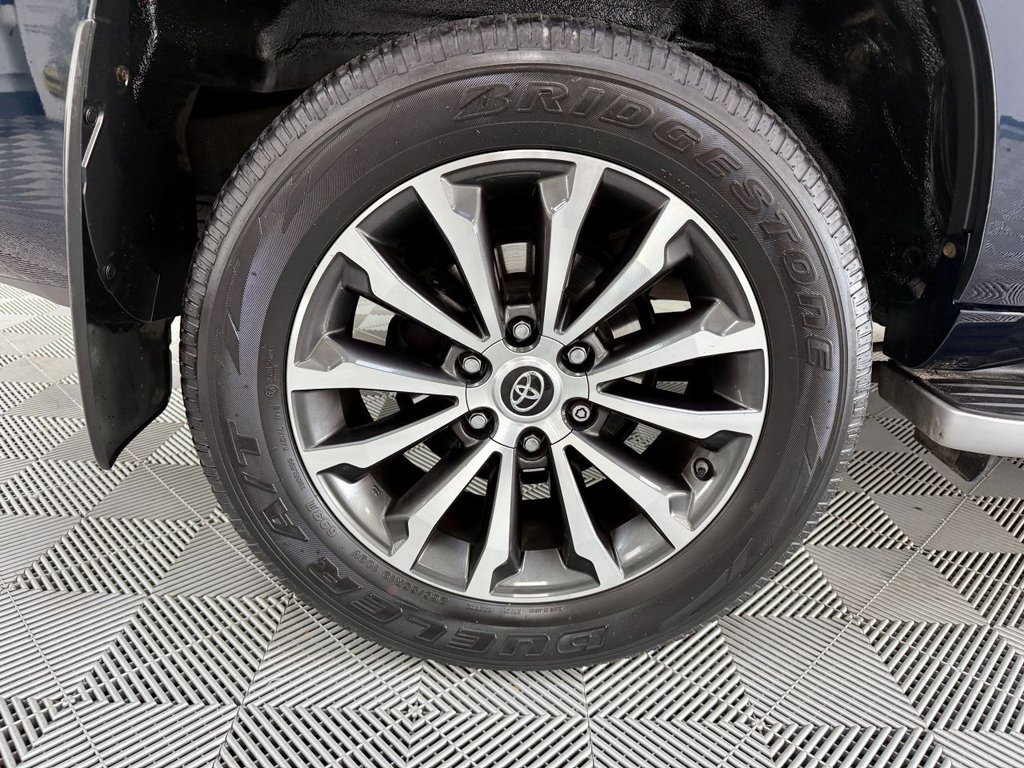 Used Toyota Land Cruiser 2019 for sale - 76430121: Photo 13