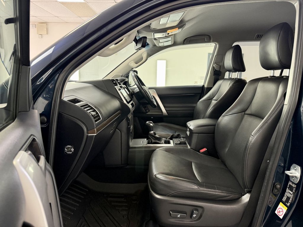 Used Toyota Land Cruiser 2019 for sale - 76430121: Photo 2