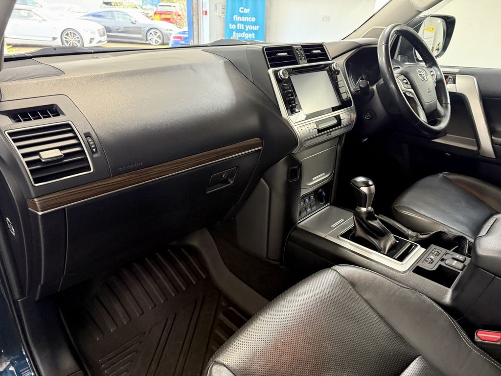 Used Toyota Land Cruiser 2019 for sale - 76430121: Photo 27