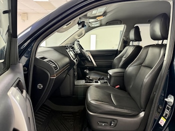 Used Toyota Land Cruiser 2019 for sale - 76430121: Photo