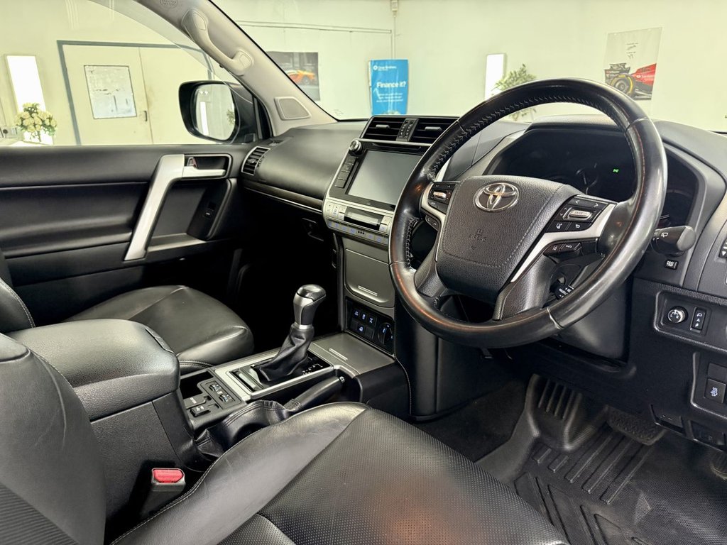 Used Toyota Land Cruiser 2019 for sale - 76430121: Photo 31