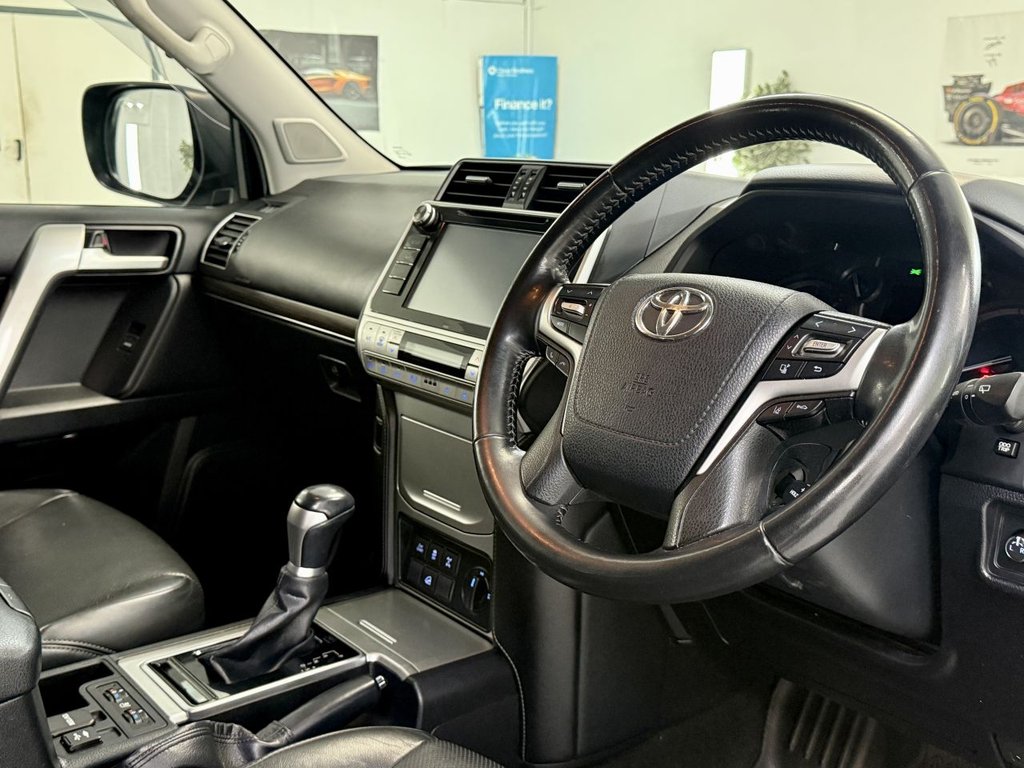 Used Toyota Land Cruiser 2019 for sale - 76430121: Photo 32