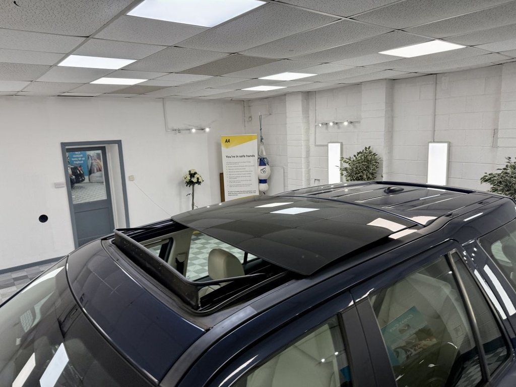 Used Land Rover Freelander 2012 for sale - 76454328: Photo 18