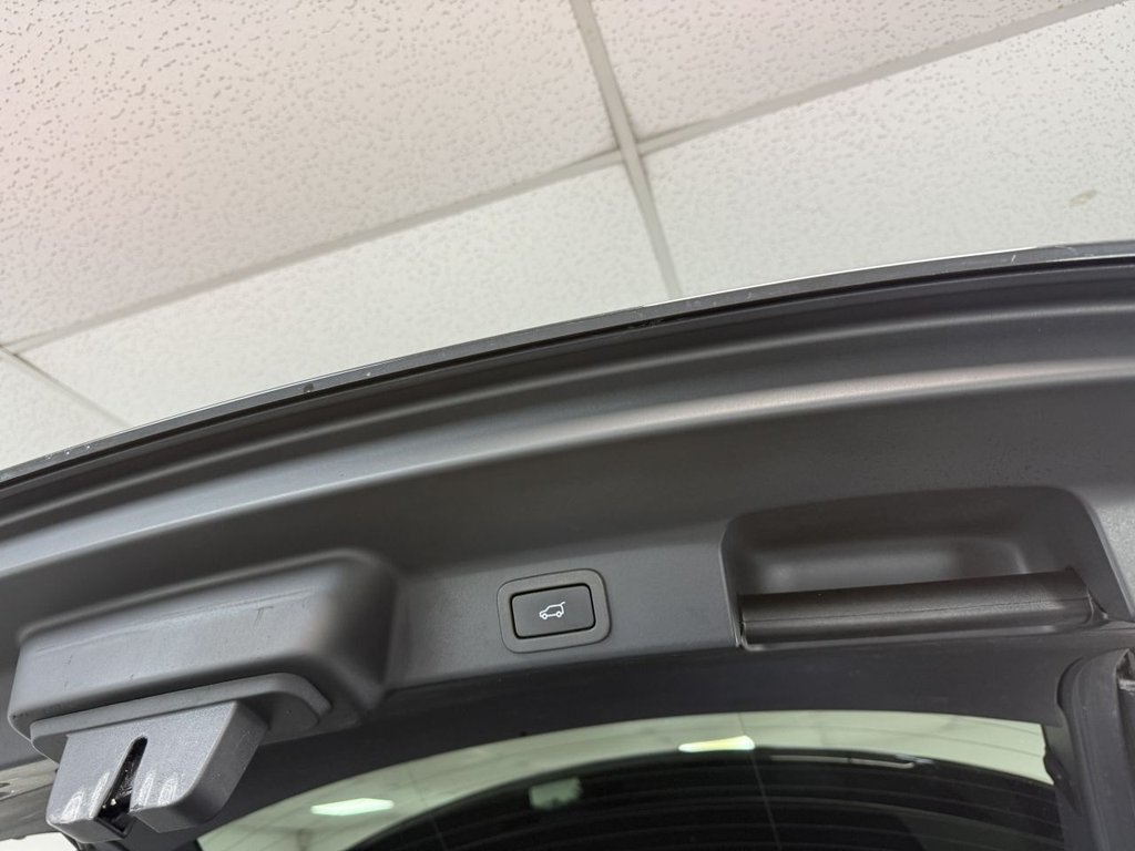 Used Jaguar F-Pace 2021 for sale - 77608965: Photo 23