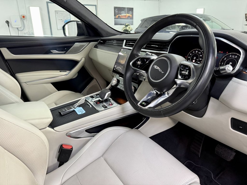 Used Jaguar F-Pace 2021 for sale - 77608965: Photo 40