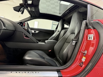 Used Jaguar F-Type 2016 for sale - 78943622: Photo