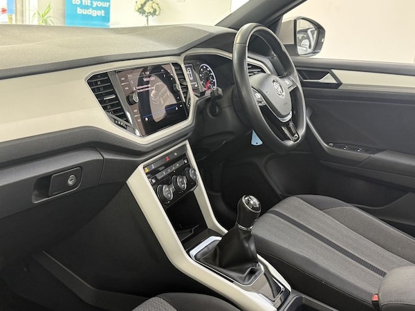Used Volkswagen T-Roc 2020 for sale - 75548241: Photo 20