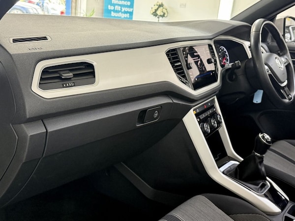 Used Volkswagen T-Roc 2020 for sale - 75548241: Photo 21