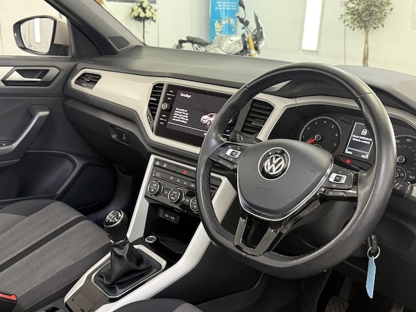 Used Volkswagen T-Roc 2020 for sale - 75548241: Photo 3