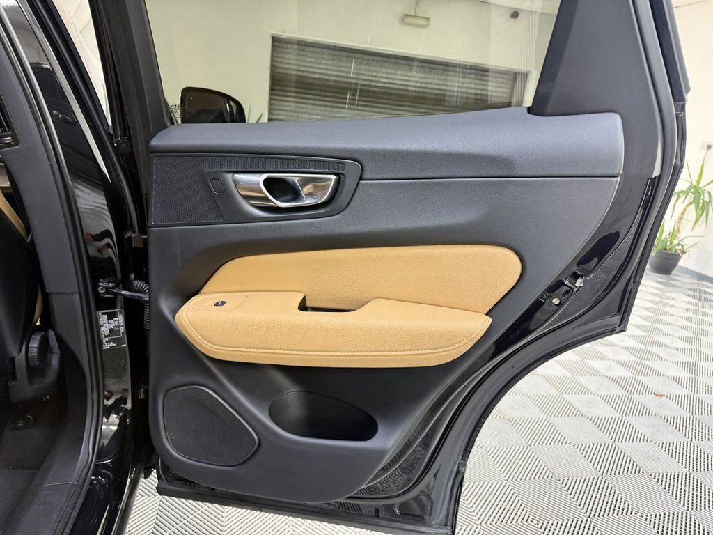 Used Volvo XC60 2018 for sale - 76711331: Photo 17