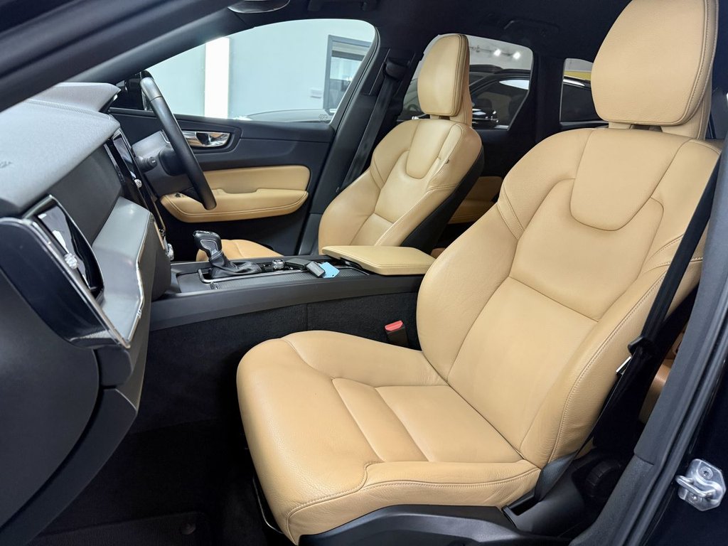 Used Volvo XC60 2018 for sale - 76711331: Photo 2