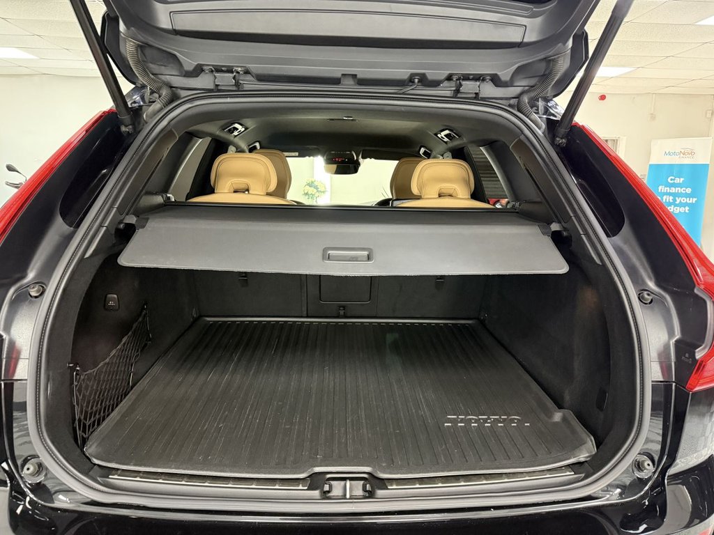 Used Volvo XC60 2018 for sale - 76711331: Photo 20