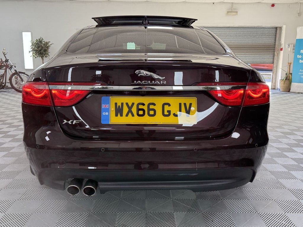 Used Jaguar XF 2017 for sale - 76698708: Photo 12