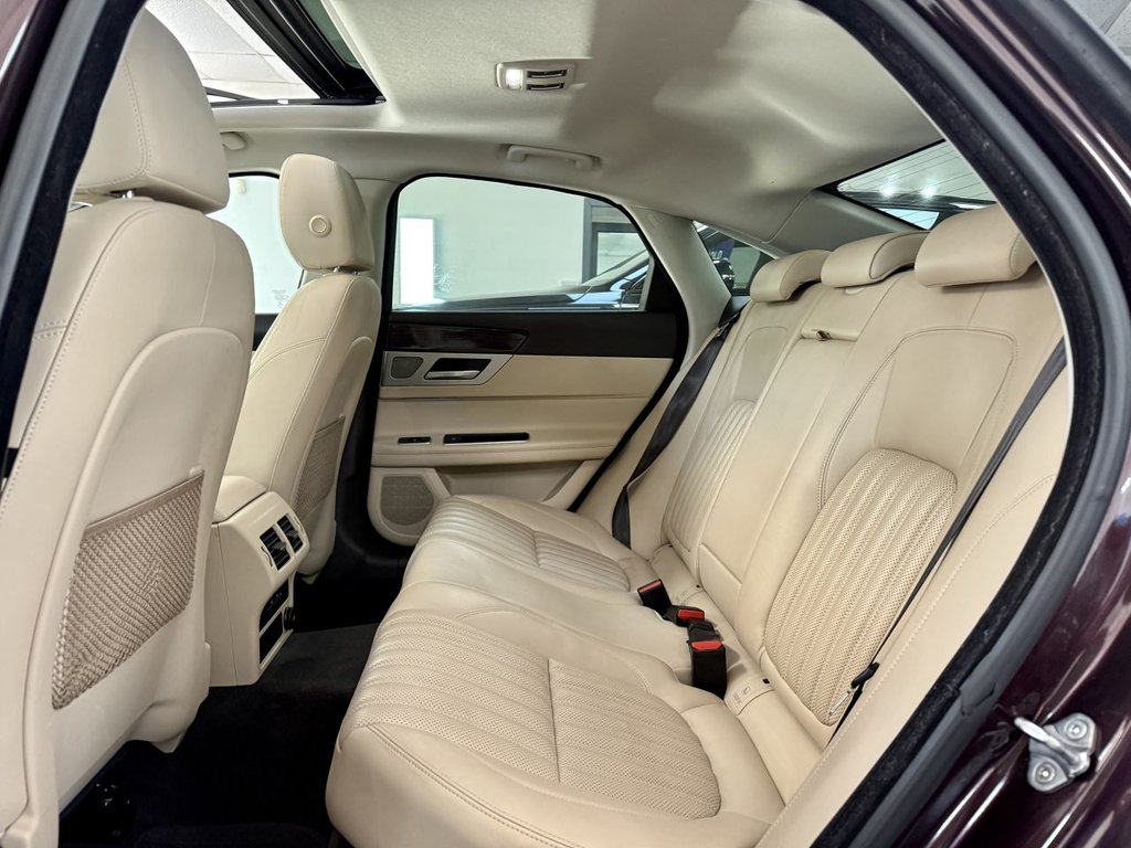 Used Jaguar XF 2017 for sale - 76698708: Photo 26