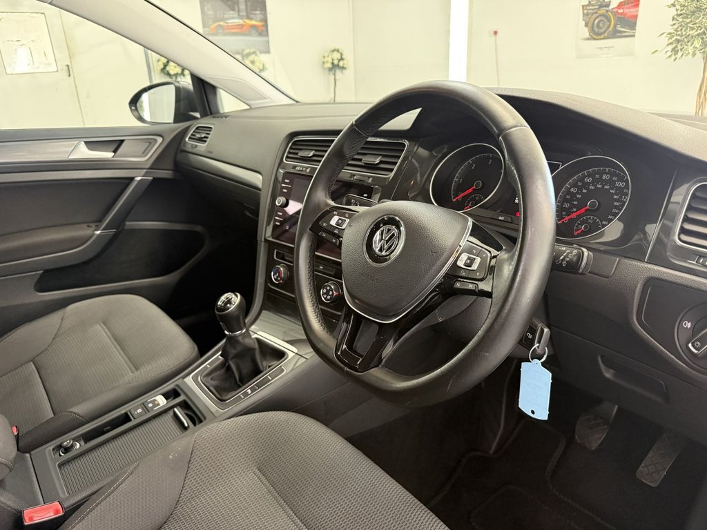 Used Volkswagen Golf 2017 for sale - 78153864: Photo 25