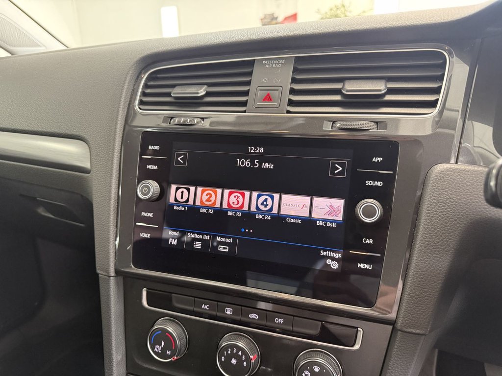 Used Volkswagen Golf 2017 for sale - 78153864: Photo 28