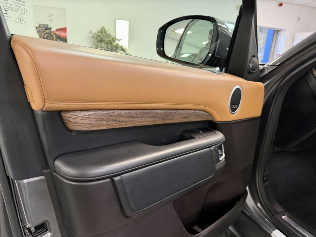 Used Land Rover Discovery 2017 for sale - 77227288: Photo 40