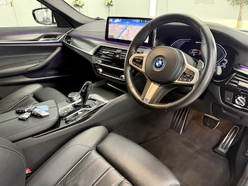 Used BMW 5 Series 2021 for sale - 77693687: Photo