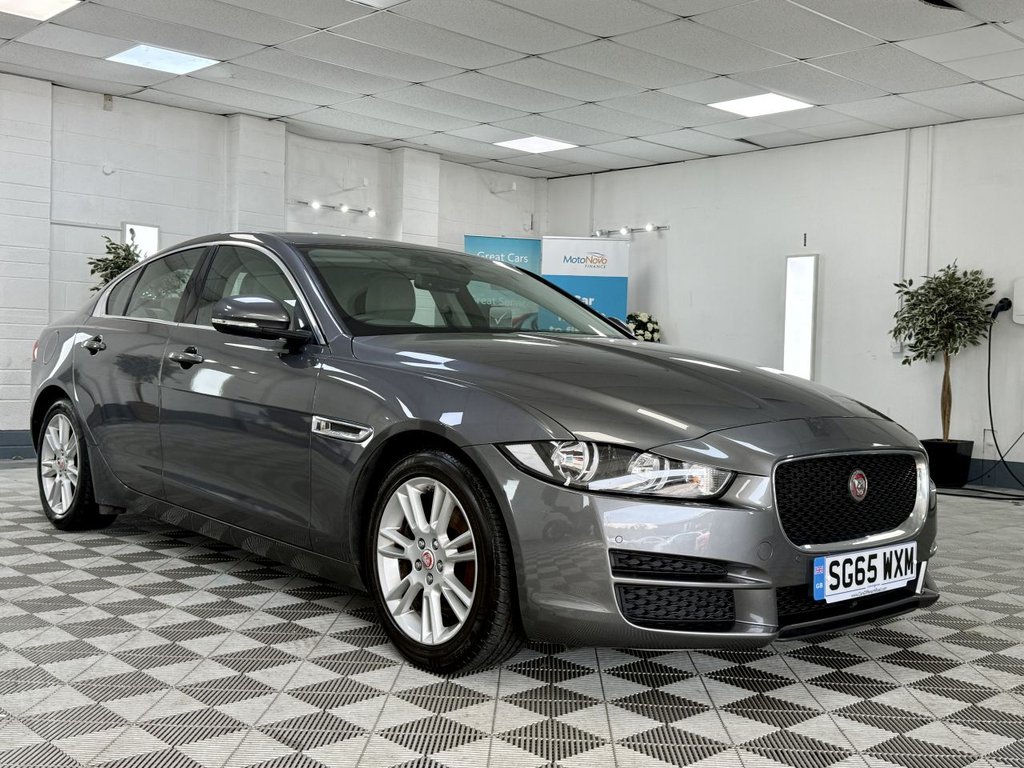 Used Jaguar XE 2015 for sale - 76617839: Photo 1