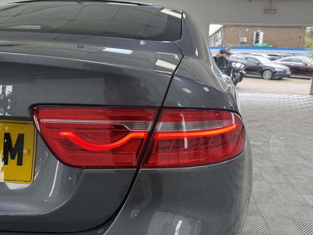 Used Jaguar XE 2015 for sale - 76617839: Photo 11