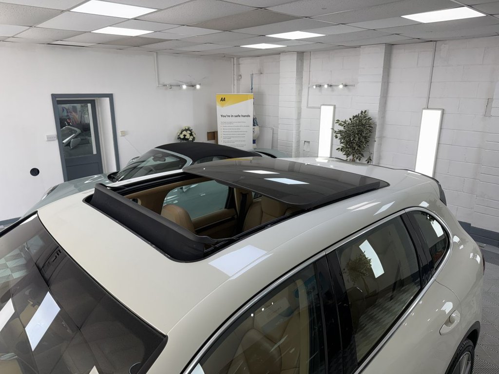 Used Porsche Cayenne 2010 for sale - 78200782: Photo 19