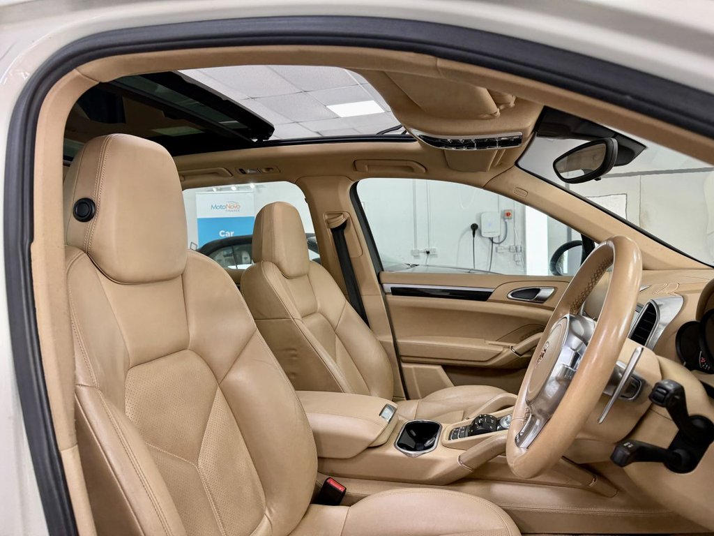 Used Porsche Cayenne 2010 for sale - 78200782: Photo 29