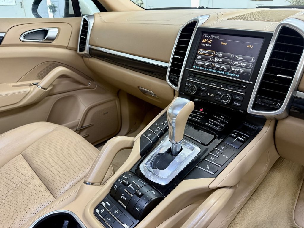 Used Porsche Cayenne 2010 for sale - 78200782: Photo 30