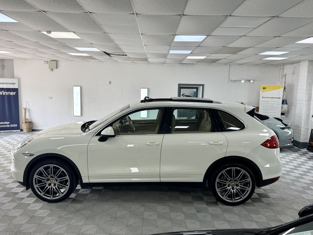 Used Porsche Cayenne 2010 for sale - 78200782: Photo 7