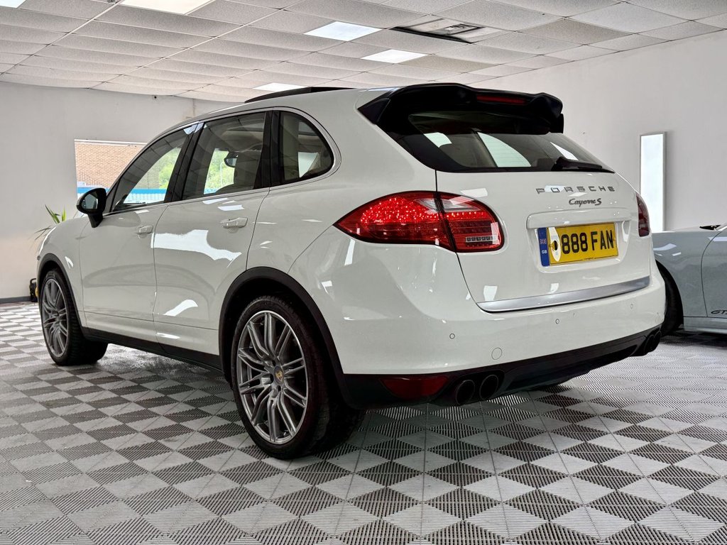 Used Porsche Cayenne 2010 for sale - 78200782: Photo 8