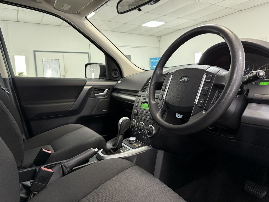Used Land Rover Freelander 2011 for sale - 76367884: Photo 2