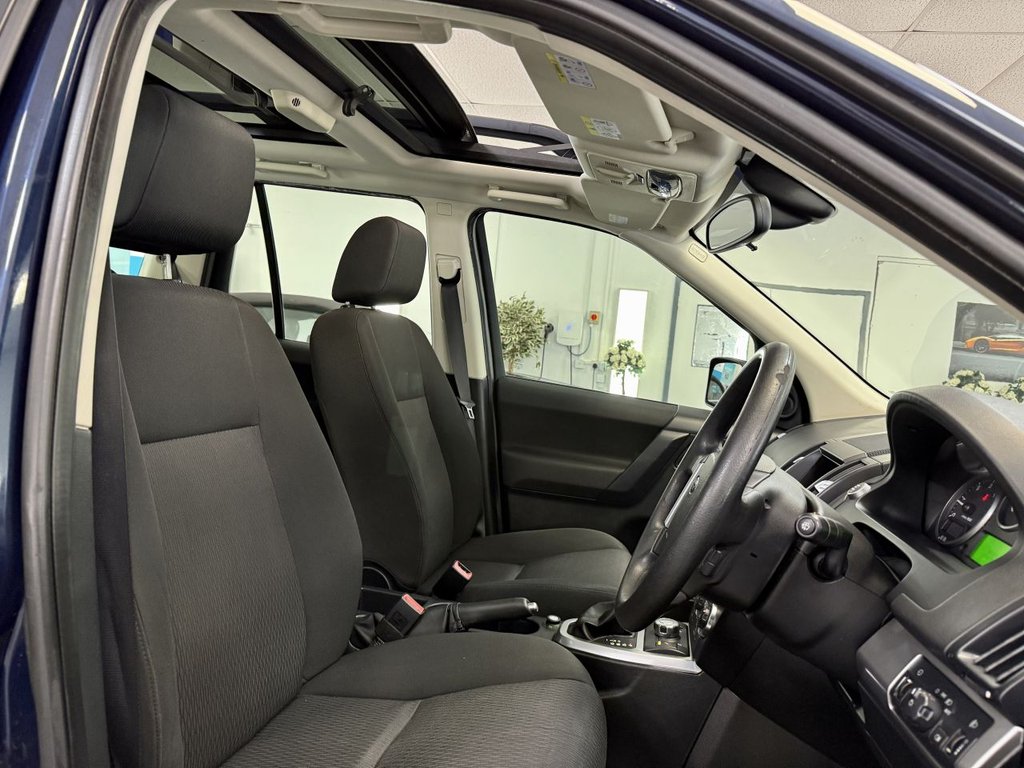 Used Land Rover Freelander 2011 for sale - 76367884: Photo 30