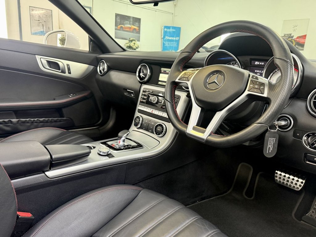 Used Mercedes-Benz SLK 2015 for sale - 76821046: Photo 30