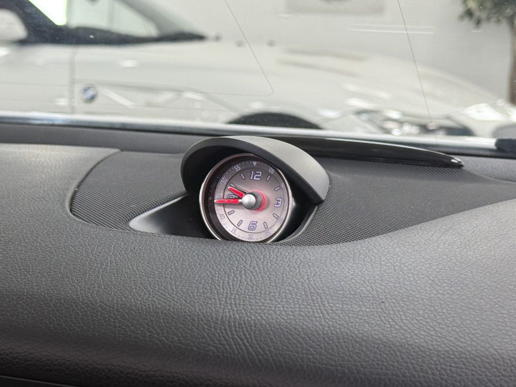 Used Mercedes-Benz SLK 2015 for sale - 76821046: Photo 32