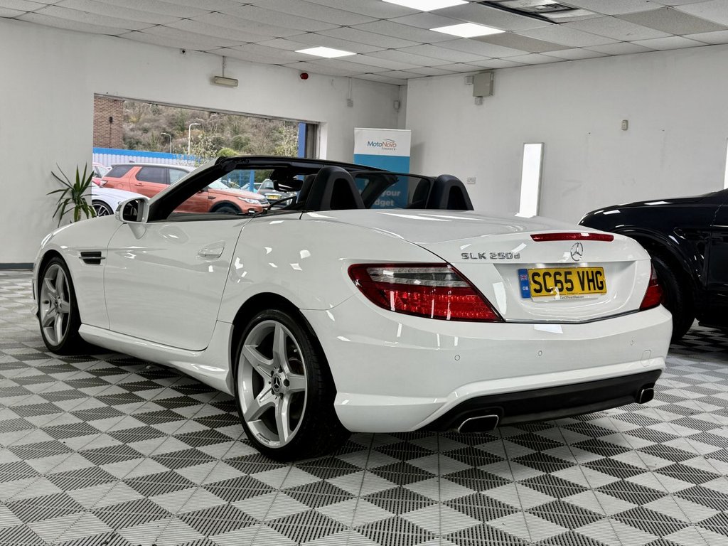 Used Mercedes-Benz SLK 2015 for sale - 76821046: Photo 8