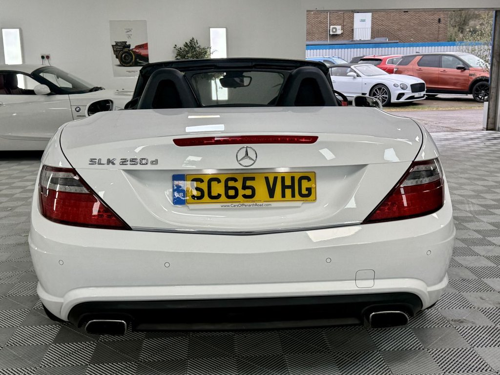 Used Mercedes-Benz SLK 2015 for sale - 76821046: Photo 9