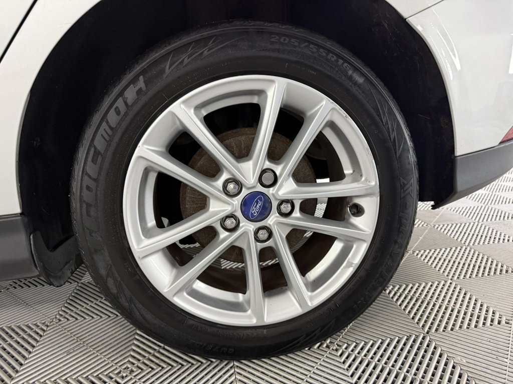 Used Ford Focus 2015 for sale - 77780205: Photo 14