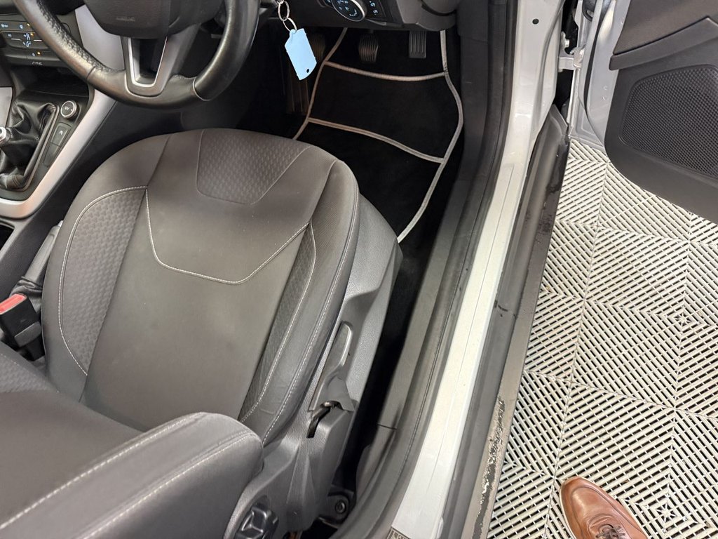 Used Ford Focus 2015 for sale - 77780205: Photo 26