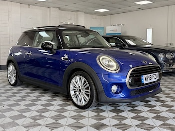 Used MINI Hatch 2018 for sale - 79607646: Photo