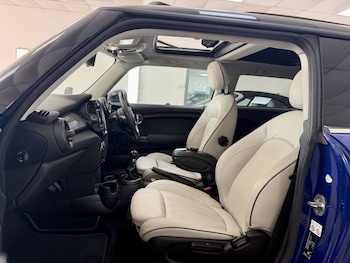 Used MINI Hatch 2018 for sale - 79607646: Photo