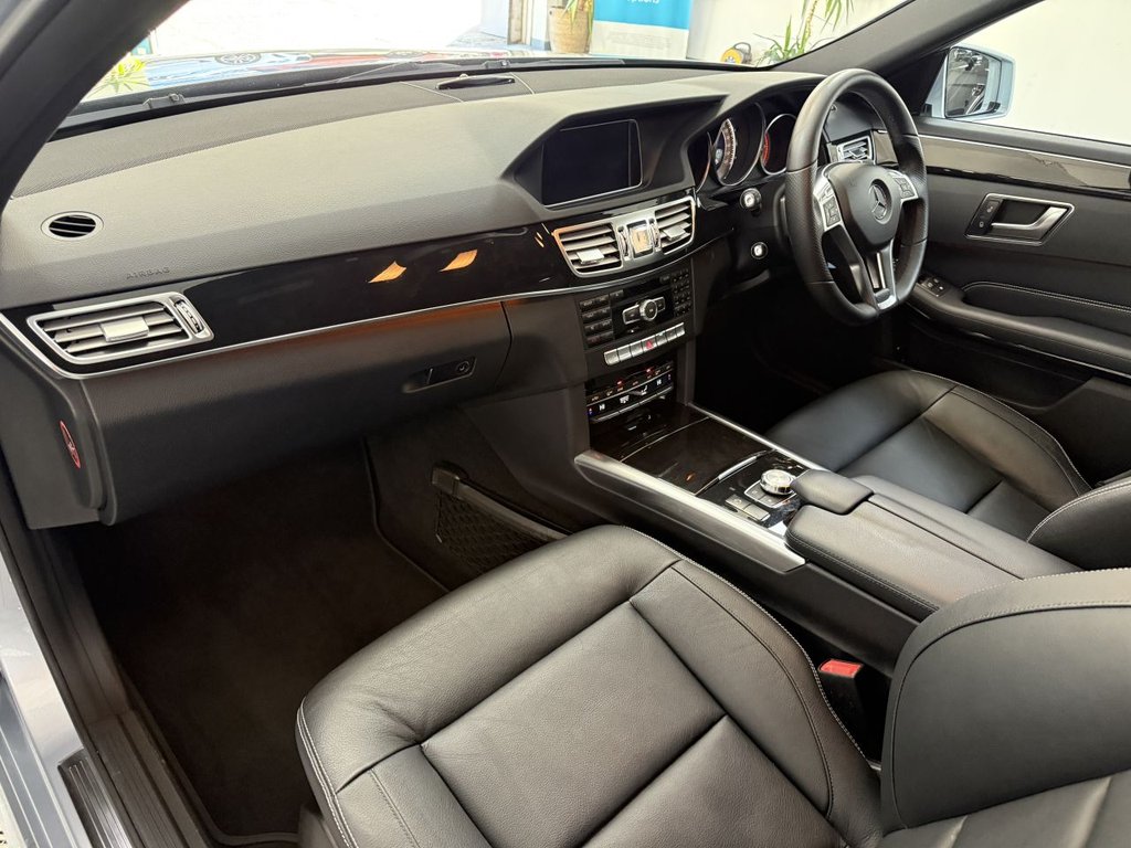 Used Mercedes-Benz E Class 2013 for sale - 76698428: Photo 2