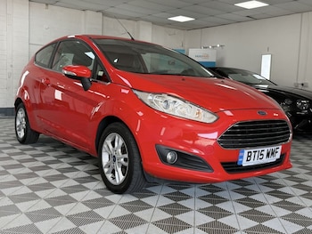 Used Ford Fiesta 2015 for sale - 78725704: Photo