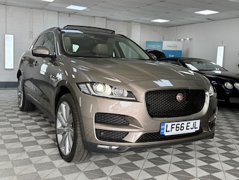 Used Jaguar F-Pace 2016 for sale - 75703980: Photo