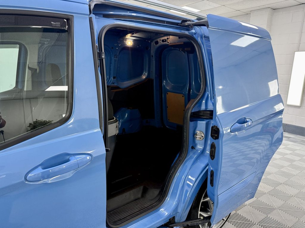Used Ford Transit Courier 2015 for sale - 76470577: Photo 18
