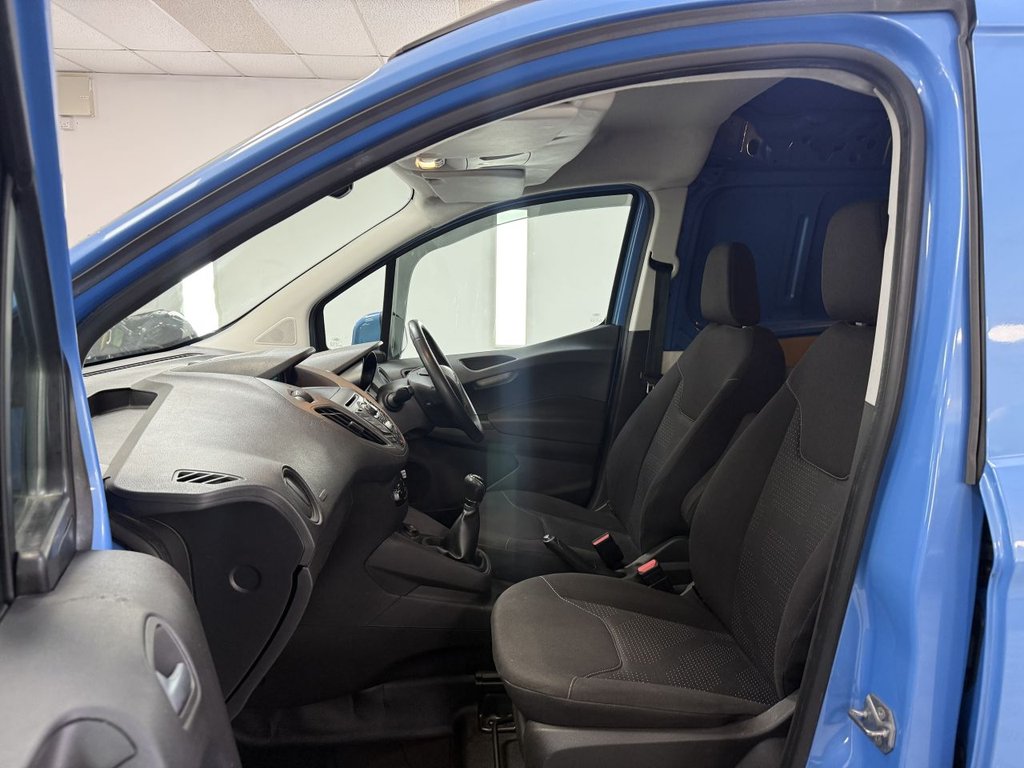 Used Ford Transit Courier 2015 for sale - 76470577: Photo 21