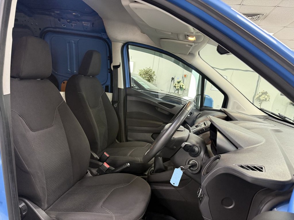 Used Ford Transit Courier 2015 for sale - 76470577: Photo 24