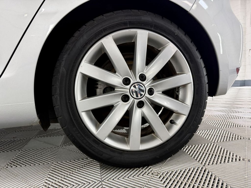 Used Volkswagen Golf 2010 for sale - 77792125: Photo 15