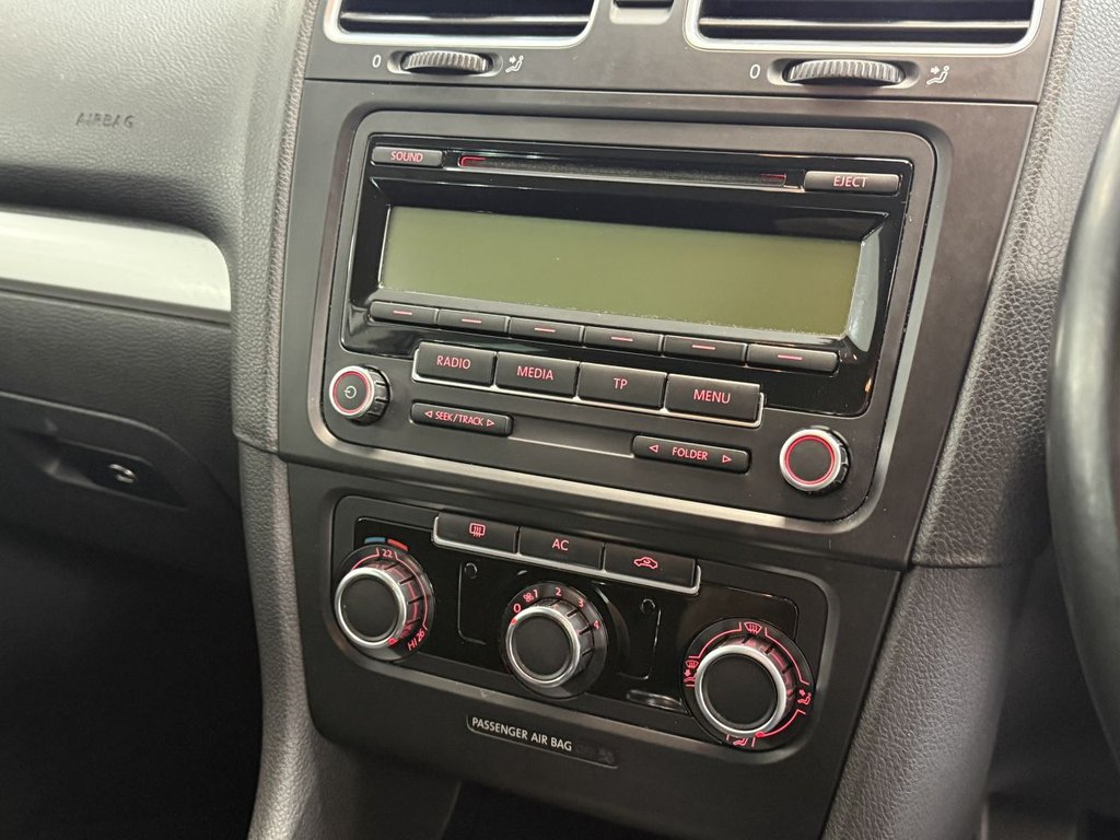 Used Volkswagen Golf 2010 for sale - 77792125: Photo 23