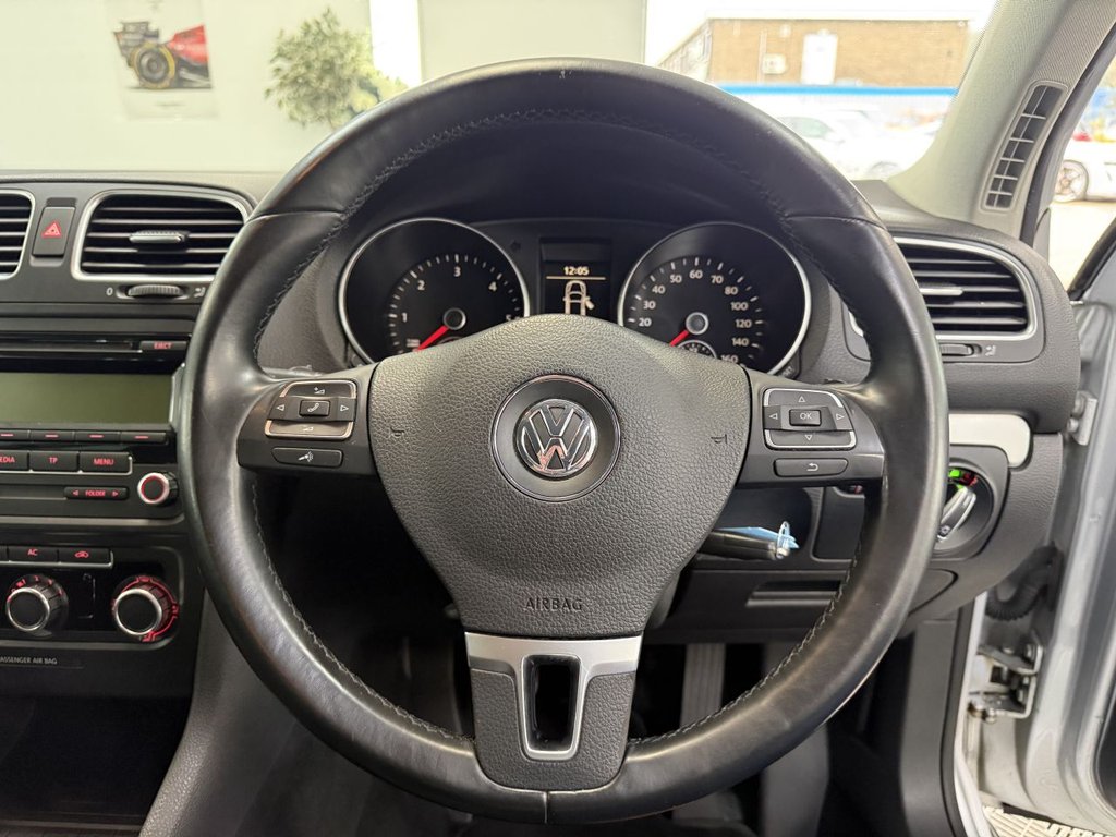 Used Volkswagen Golf 2010 for sale - 77792125: Photo 24