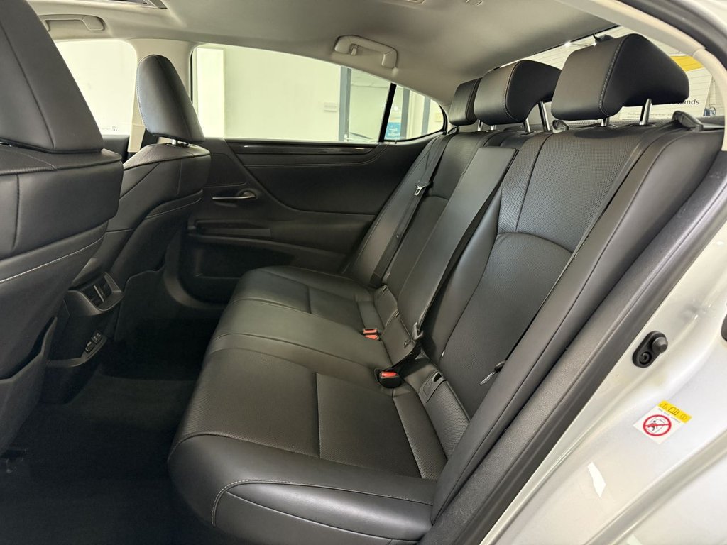 Used Lexus ES 2019 for sale - 77835511: Photo 17